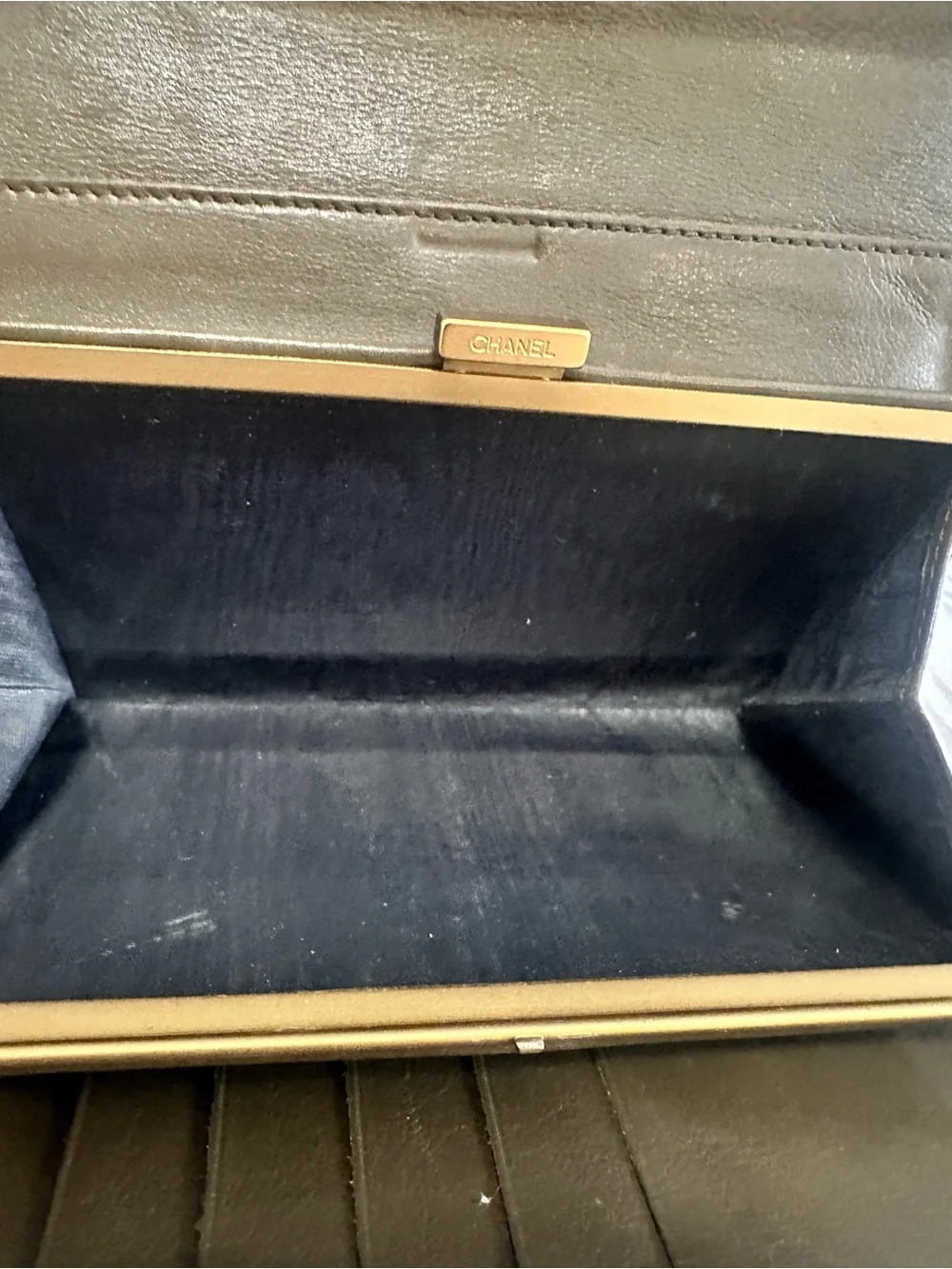 Chanel Vintage Olive Green Leather Wallet with Gold CC Logo